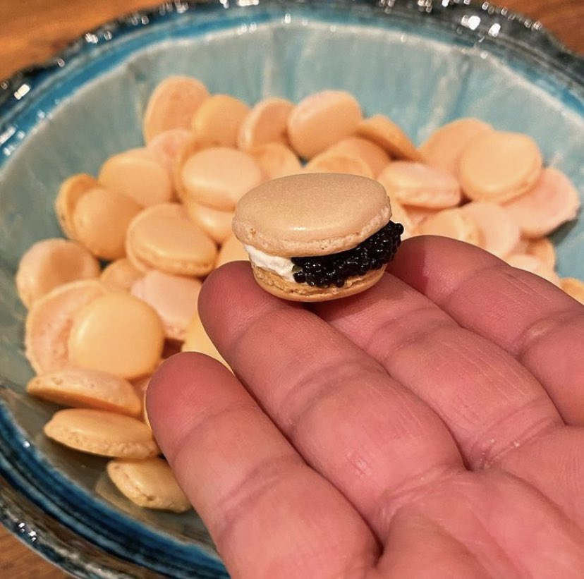 遊食屋 わらべえ クリスマスコース前菜 の定番になっているキャビアのマカロン 一年に一度のお料理で緊張して作ってます クリスマスコース 25日は満席になっていますが 23日 24日はあと四名様までコースご用意出来ます クリスマス ディナー 関西 遊食屋 わらべえ クリスマスコース前菜 の定番になっているキャビアのマカロン 一年に一度のお料理で緊張して作ってます クリスマスコース 25日は満席になっていますが 23日 24日はあと四名様までコースご用意出来ます クリスマス ディナー 関西