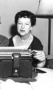 merlinpapin3's tweet photo. Aujourd'hui la scénariste #FrancesGoodrich aurait eu 120 ans (décédée en 1984), on lui doit les fims
L'Introuvable
Le Père de la Mariée
La Vie est Belle
Le Journal d'Anne Frank
Les 7 Femmes de Barberousse
@Jouxplane83 @FredOL69007 @tbarnaud https://t.co/VzAgFtlAv8
