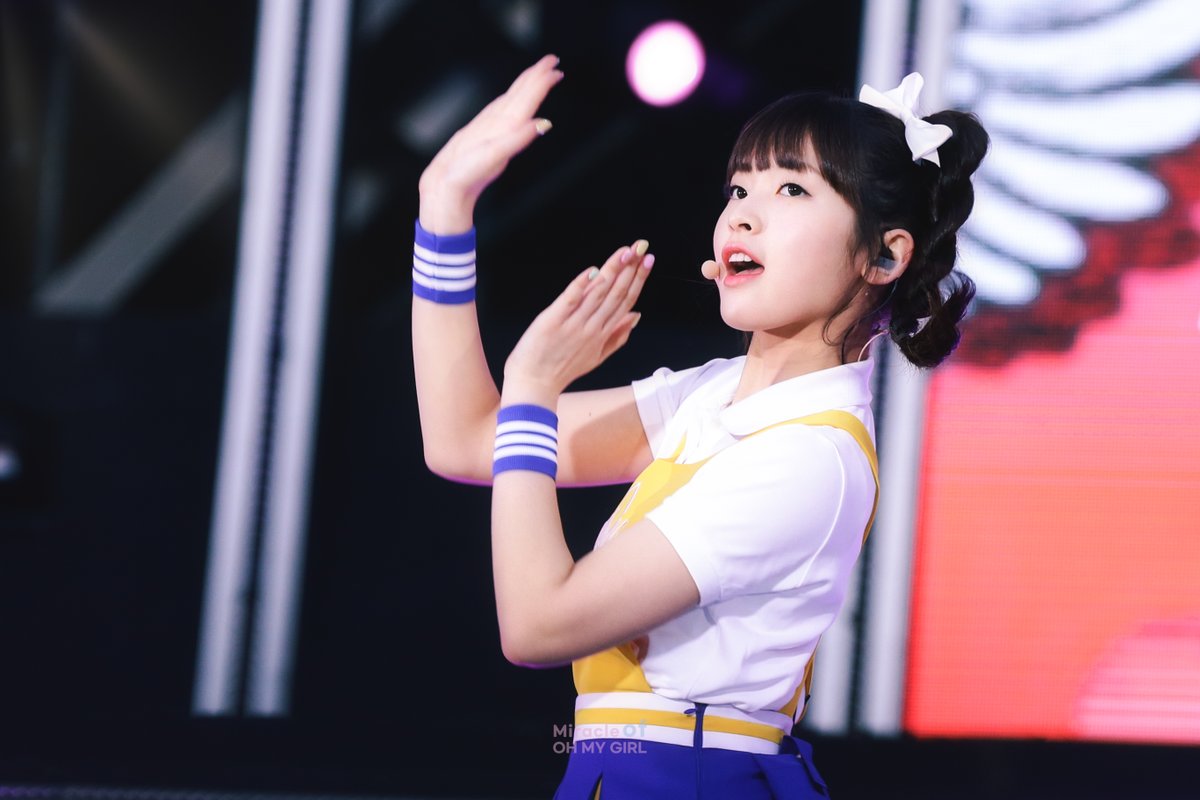2015 드림콘서트 Cupid 무대에서 최강 귀염 막내미를 뿜뿜하던 아린이가 엊그제 같은데🥰

#ARIN #아린 #アリン #OHMYGIRL #오마이걸 
<a href="/WM_OHMYGIRL/">오마이걸 (OH MY GIRL)</a>