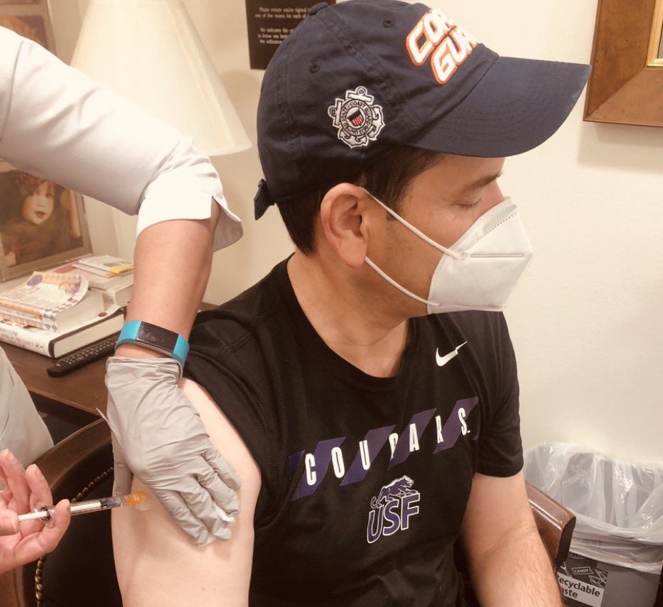 BillyBaldwin's tweet photo. Lindsey Graham and Marco Rubio getting COVID-19 vaccinations first is the equivalent of men who dressed as women in order to escape the sinking Titanic. https://t.co/MvFPRgrRYP