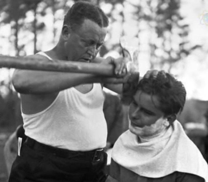 HOW REAL MEN SHAVED IN 1940S.