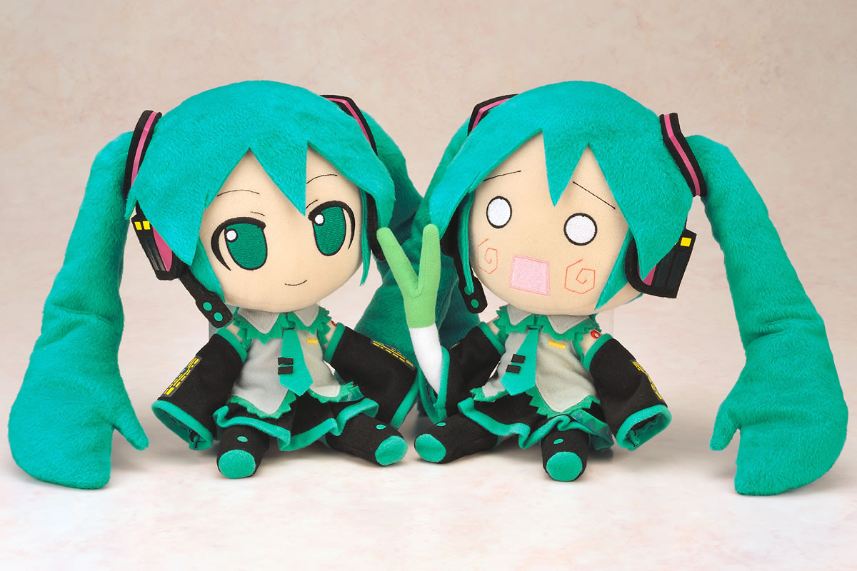 Vocaloidplush tweet picture