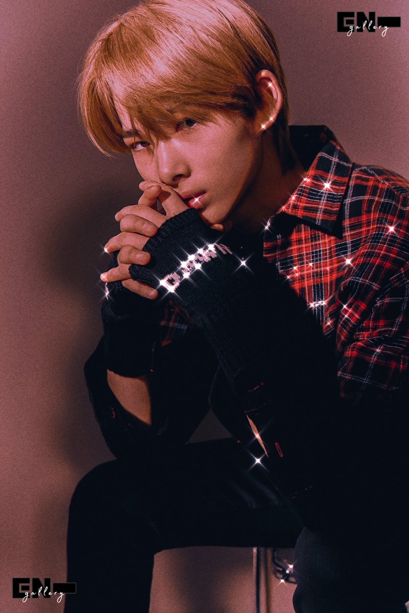 Our very first #ENHYPEN uniform B-side photo cuts

NI-KI <a href="/ENHYPEN_members/">ENHYPEN</a> <a href="/ENHYPEN/">ENHYPEN OFFICIAL</a>