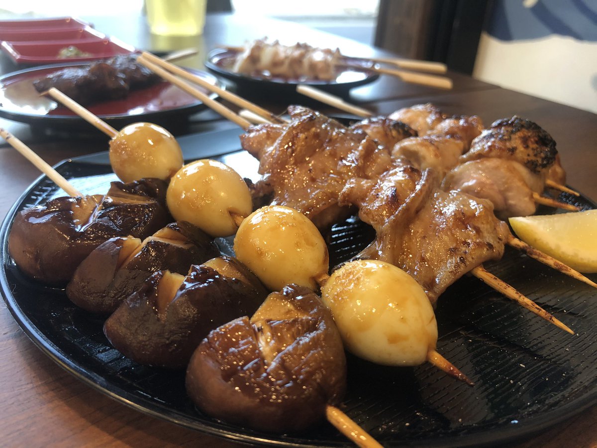 Jimpuuseafood's tweet photo. 😍 #ปิ้งย่างเสียบไม้เปิดใหม่ รัชดา 32
#ยากิโทริ ไก่เบญจาเนื้อฉ่ำหนังกรอบมากกกก 

🐝 Kushichar รัชดา 32
🐰 เปิด 16.00-23.00 น. ครัวปิด 22.00 น.
🐹 จอดรถในซอย ริมทาง
🐧 Tel :
089-665-9889
083-149-4645
🐻 FB : https://t.co/5mkLKPlpw4 https://t.co/3oRiM1YMuG