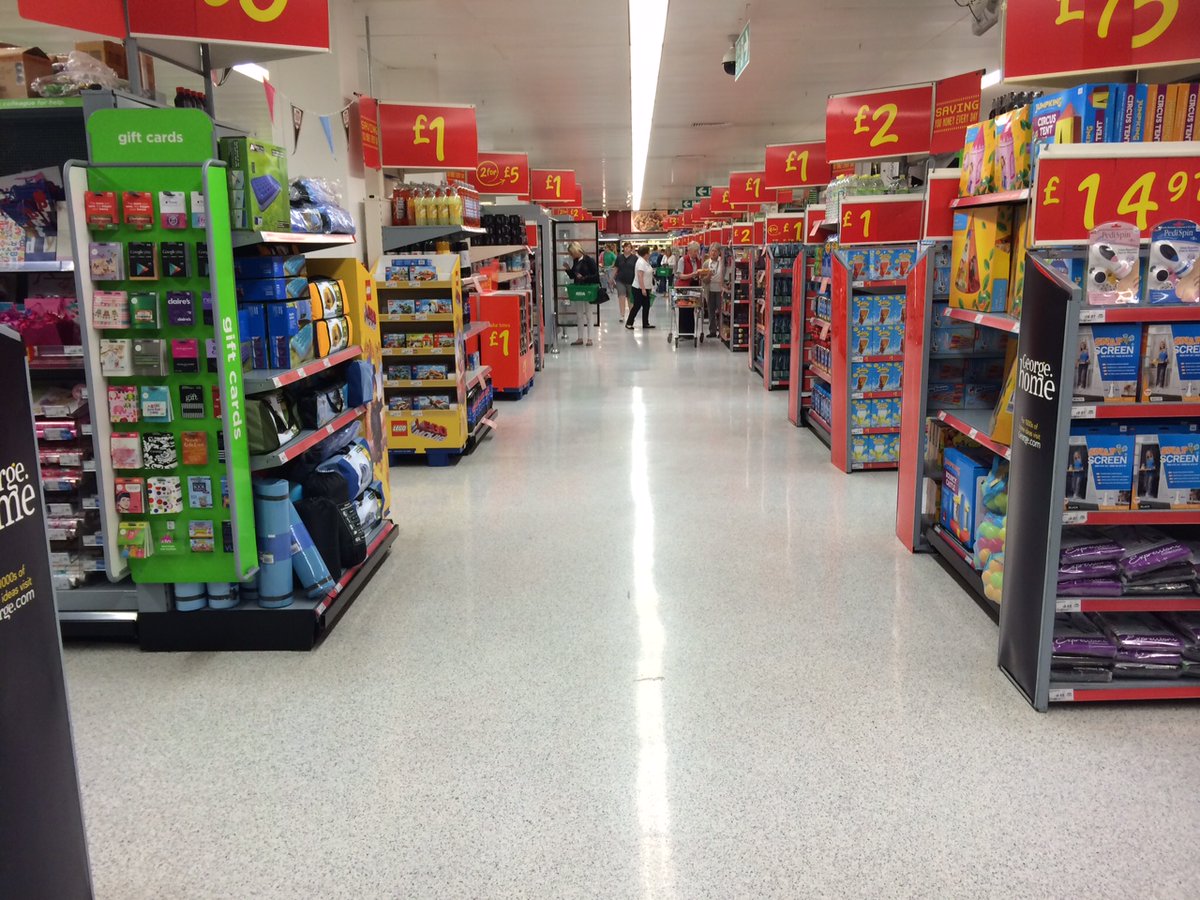 A quiet supermarket is virtually unheard of this time of year. 

Trolley wheels and busy foot traffic are no problem for our Flake resin flooring. 

Hardwearing, easy to clean and decorative. Find out more: ow.ly/bxlG50CLN94

#supermarkets #commercialflooring #retail