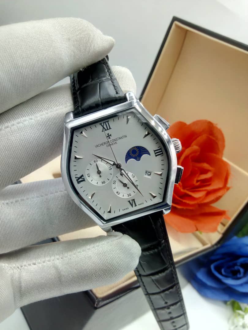 oramshouse_'s tweet photo. Male leather wristwatches available
Price 15k
Dm to place your orders
Pls kindly retweet if you come across this. #CongratulationLaycon #MakeItHappen #LGBT #SaudiArabia #December21 #MondayMotivation #mondaythoughts #TachaXTrophyStout #CellphoneBySamJ #ndleaswat #danny #amen https://t.co/M4Ucd1LvFx