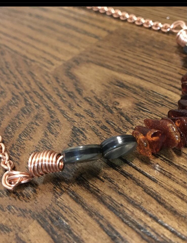ReflectAura's tweet photo. Abalone sea shell and Amber beaded necklace.  Link in the bio. Use Coupon REFLECT20 for 15% off.
#etsy #jewelry #SmallBusiness #BlackBusiness #BlackOwned #ad #shopping #onlineshopping #Online #giftideas #holidays #handmadehour #handmade #oneofakind #necklace #amber #love https://t.co/lfKVssDI5E