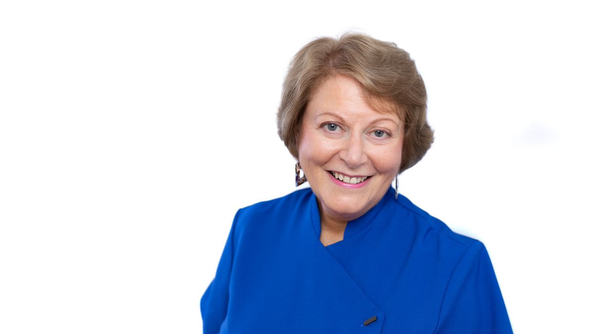 GrahamBakerGBP's tweet image. It's been a while since I've posted a client case study update. So here's a few brand photography examples, client video, a few kind words &amp;amp; a little bit about Elaine Evans - Kent Beautician
bit.ly/2LV4GZN

#StudioGBPhotography 
#ClientCaseStudy 
#KentBusiness