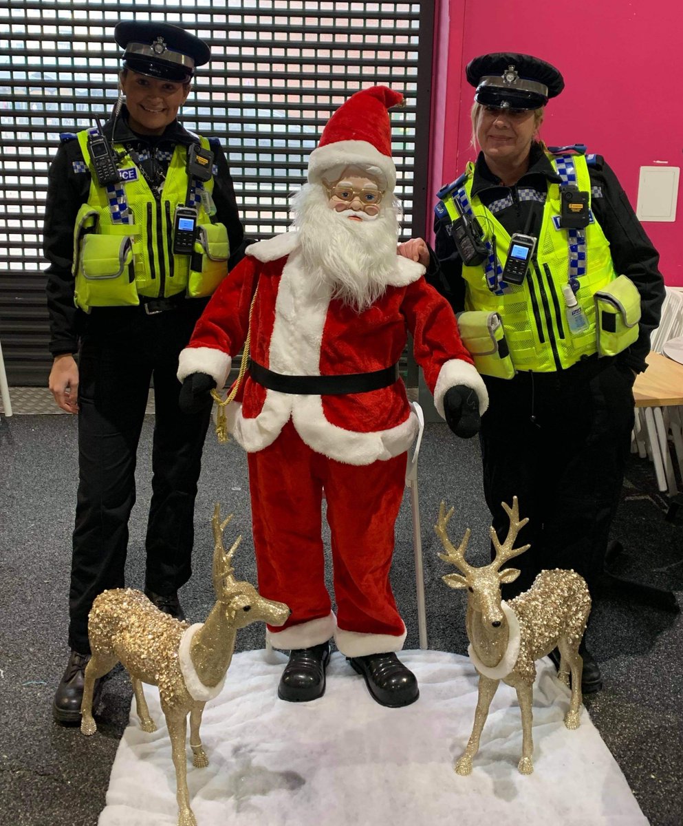 West Yorkshire Police Leeds Kirkgate Market tweet media