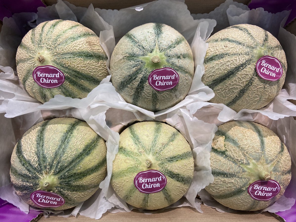 🤶 - 3 ! Comme une envie de melon 🍈 ce matin sur <a href="/marchederungis/">Marché de Rungis</a> ! Belle semaine à tous avec les <a href="/FruitsLegumesFR/">Les Fruits et Légumes Frais</a> et <a href="/Monprimeur/">Monprimeur</a> 🍈👍🍈👌🍈😋🍈