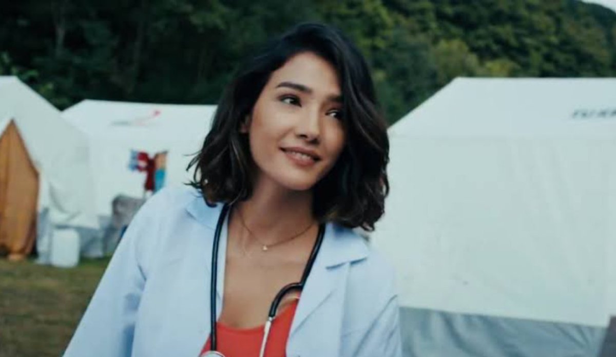 aybukeqpusat's tweet photo. Şu uyuma, güzelliğe, asilliğe her baktığımda Yavuz'u Tolga'dan başka, Bahar'ı da Aybüke'den başka kimse oynayamazdı diyorum 💫 her şeye rağmen iyi ki sizi bir arada izledik inşallah bu uyumu bir gün tekrardan görürüz ✨ #YavBah #BaharKarasu #YavuzKarasu #AybükePusat #TolgaSarıtaş https://t.co/XUZOb6ogNm