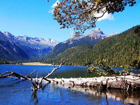 Yibo wrap up post is shot at Wuxihai lake, and yes, it is a real place.