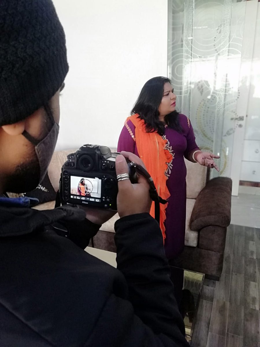 Alpanasaini3's tweet photo. Shoot mode on of my upcoming short film " Old Age Home " under Sensationz Production.
.
.
#alpanasaini #shortfilmshoot #shortfilm #films #film  #Sensationz #shootmode  #Shoot  #shootday #dreams #PicOfTheDay  #funtimes  #actor  #oldagehome #India  #shootdiaries https://t.co/Hmpmn0NI0s