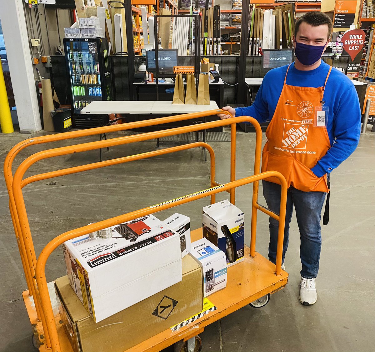 Great job this morning by cashier Kevin - receipt check for $909.40 👍🏻👍🏻👍🏻👍🏻 <a href="/RoballenHD/">Rob Allen</a> <a href="/kad709/">Kim</a> <a href="/Juliewilson1273/">Julie Wilson</a> <a href="/jortiz_02/">Julinelle</a> <a href="/Meli_Mel81/">Melissa</a> @HdTedesco