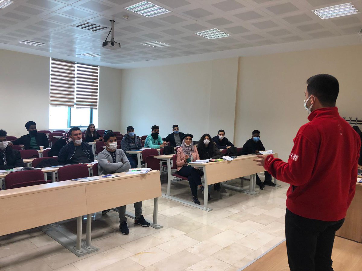 DPÜ Türkçe Öğretim Uygulama ve Araştırma Merkezi (TÖMER) Müdürü Dr. Öğr. Üyesi Ahmet USLU’yu ziyaret ederek birlikte yapılacak projeler hakkında görüşme gerçekleştirdik. #sensizolmaz