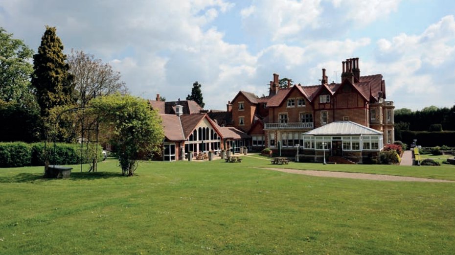 Your Herts & Beds Wedding (@cwm_yhbw) on Twitter photo #VenueOfTheDay: <a href="/PendleyManor/">Pendley Manor Hotel</a> - Situated in the heart of idyllic Hertfordshire countryside, surrounded by 32 acres of natural beauty and home to a family of inquisitive Peacocks, Pendley Manor Hotel is unbelievably only 45 minutes from London. pendley-manor.co.uk #VenueOfTheDay: <a href="/PendleyManor/">Pendley Manor Hotel</a> - Situated in the heart of idyllic Hertfordshire countryside, surrounded by 32 acres of natural beauty and home to a family of inquisitive Peacocks, Pendley Manor Hotel is unbelievably only 45 minutes from London. pendley-manor.co.uk