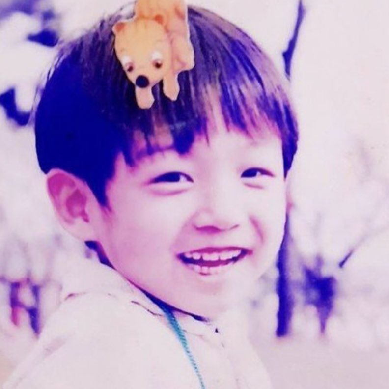 A thread of Jungkook -- but as you keep scrolling he gets older