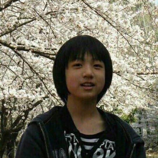 A thread of Jungkook -- but as you keep scrolling he gets older