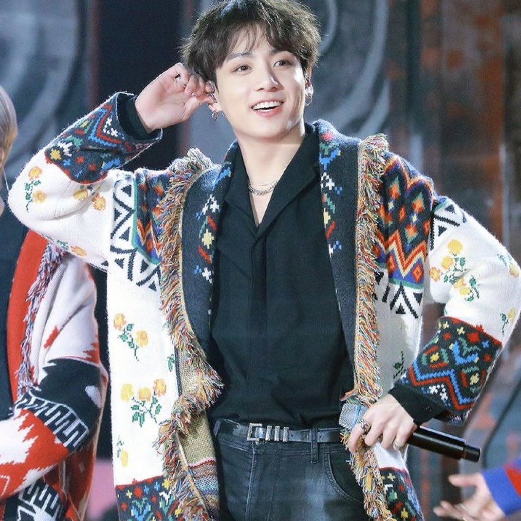 A thread of Jungkook -- but as you keep scrolling he gets older