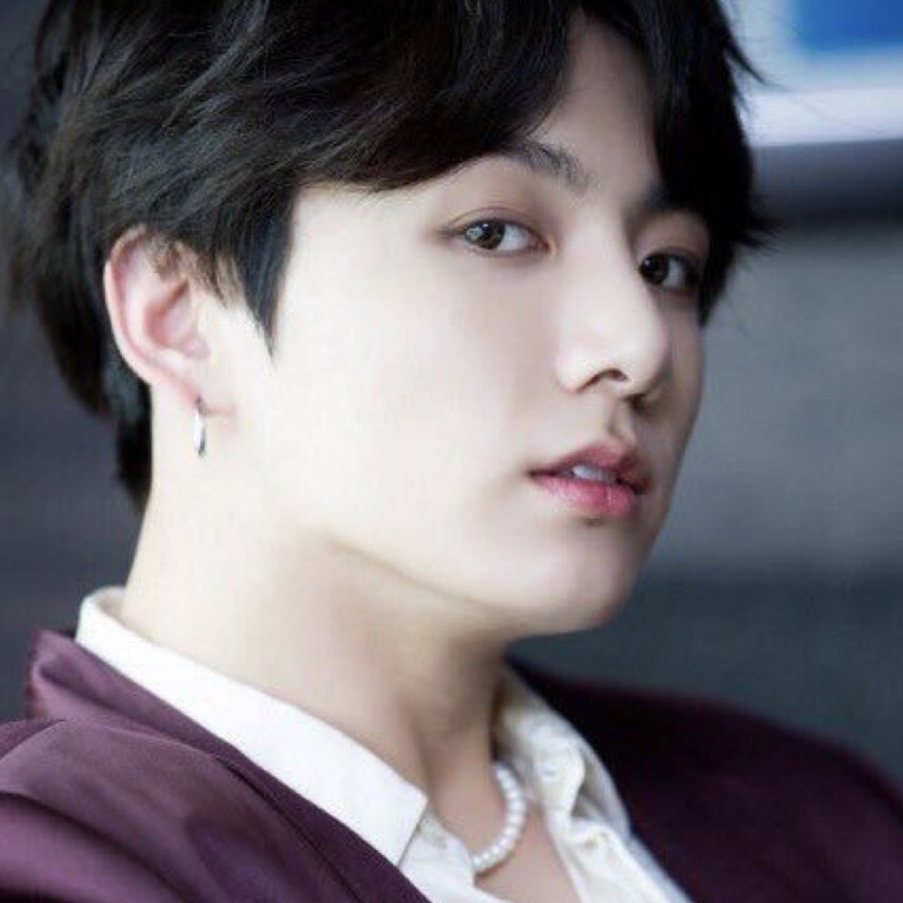 A thread of Jungkook -- but as you keep scrolling he gets older