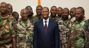 LaureAudreyKou1's tweet photo. Une prise d'otage peut se définir comme une action visant à retenir des personnes contre leur volonté afin de revendiquer quelque chose.  C'est malheureusement ce à quoi nous assistons avec @AOuattara_PRCI en Côte d'Ivoire.
Les ivoiriens sont des otages en #CIV225 https://t.co/DVn4DWCKSM