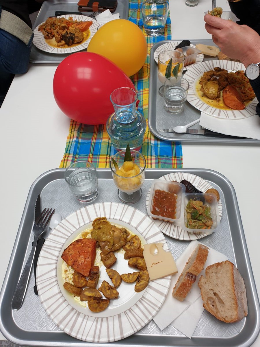 [#VotreVerdaich] Il y a quelques semaines, le chef du restaurant a fait une surprise à tous les patients de l’établissement et aux membres de l'équipe. En effet, nous avons pu profiter d'un repas antillais avec sa décoration associée. Merci à toute l'équipe de restauration.