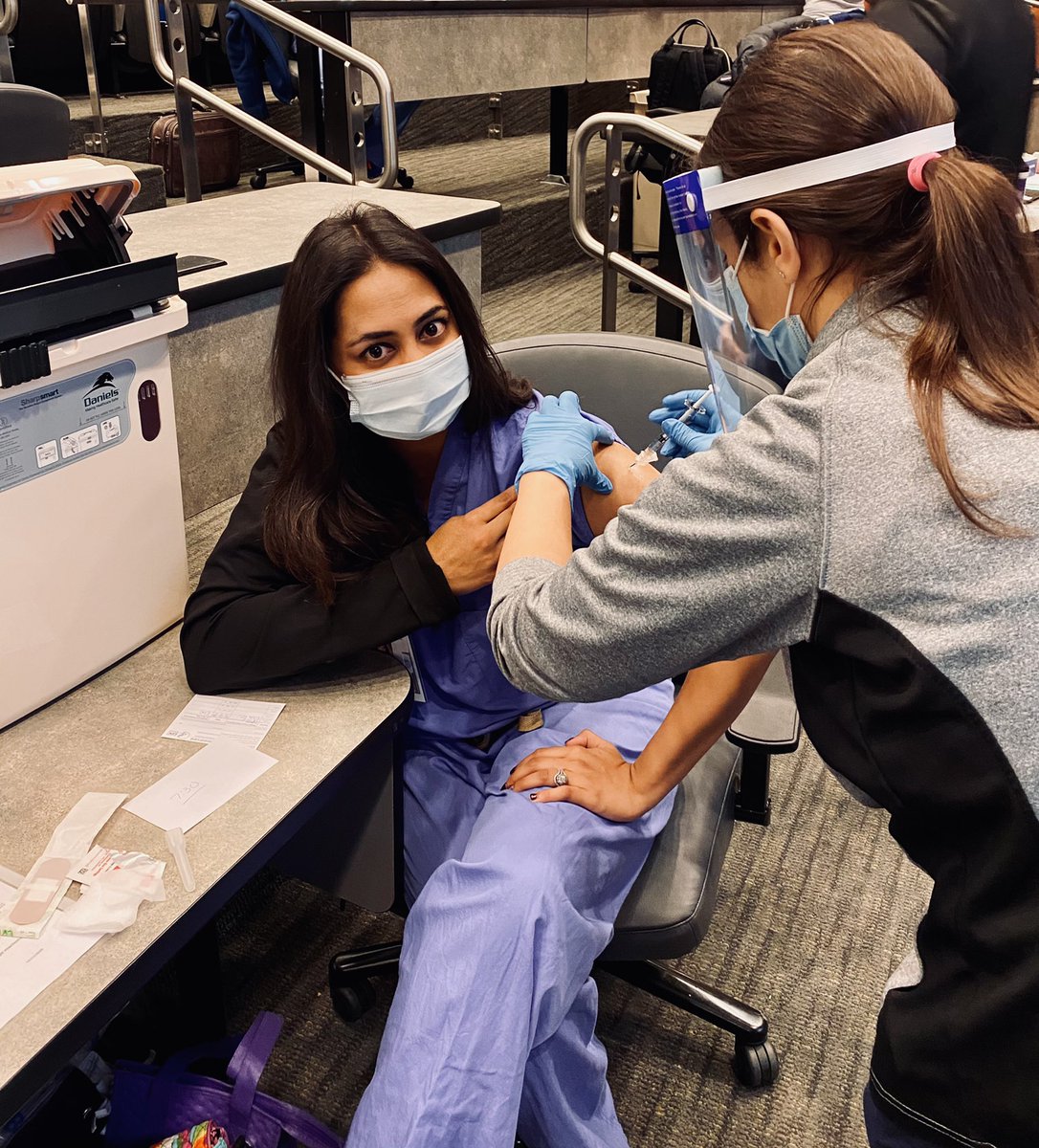 I wanted it in my glute, so I could tell COVID to kiss my a**, but this will do! 💉💪🏽

Here’s to trusting science 🧬, protecting our patients and loved ones 🥰, and ☝️ step closer to normalcy! 

#IGotMine #COVIDVaccine #LetsEndThis