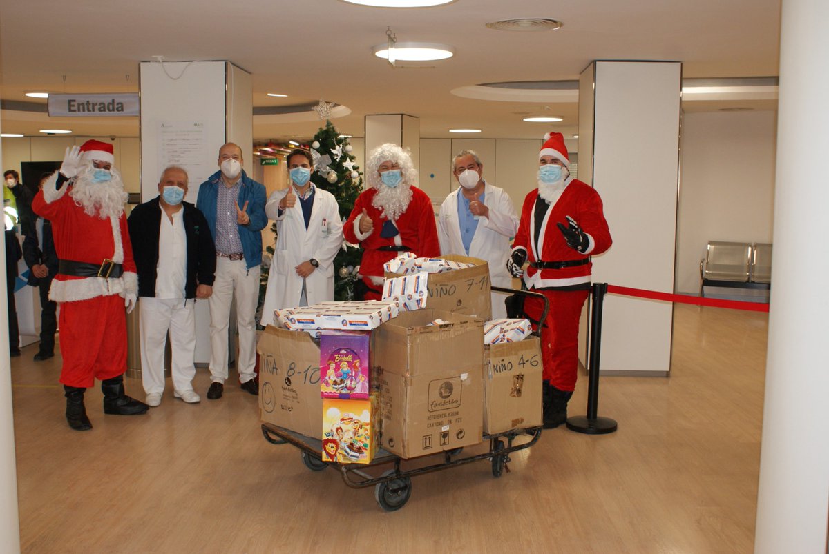 Gracias al empresario sevillano #AntonioPérezCidoncha por su generosa contribución de ➕ de 100 regalos para nuestros peques ingresados en <a href="/PediatriaHuvm/">Pediatría H.U.V.Macarena</a> 
Gesto que seguro les hará más felices estas fechas tan especiales que tienen que pasar en el <a href="/HUVMacarena/">Hospital Virgen Macarena</a> 
Gracias de todo💗