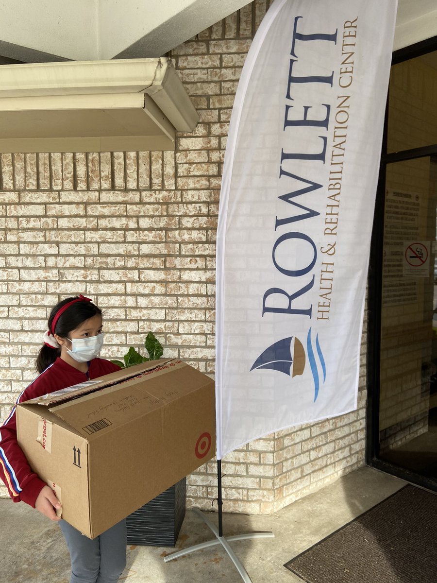 Lilfoxykat's tweet photo. GLO’s annual pajama drive. We blessed quite a few residents at the Rowlett Health and Rehabilitation Center with men abs women pajamas. The girls got donations from the school, family and friends. They are learning it’s better to give than to receive. @Steadham_Eagles @jrhobb01 https://t.co/Vxz9JPCXh5
