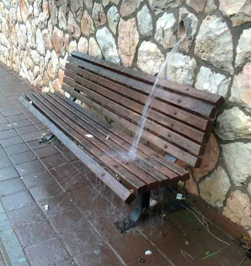 Yesur10's tweet photo. Dicen que cualquiera puede hacer una pared. Pero lo importante no es hacerla. Es hacerla bien. En esto como en todo, confía siempre en profesionales 😉💪 #reformas #hogar #construccion #profesionales #proyectos https://t.co/HpLvPKjqNF
