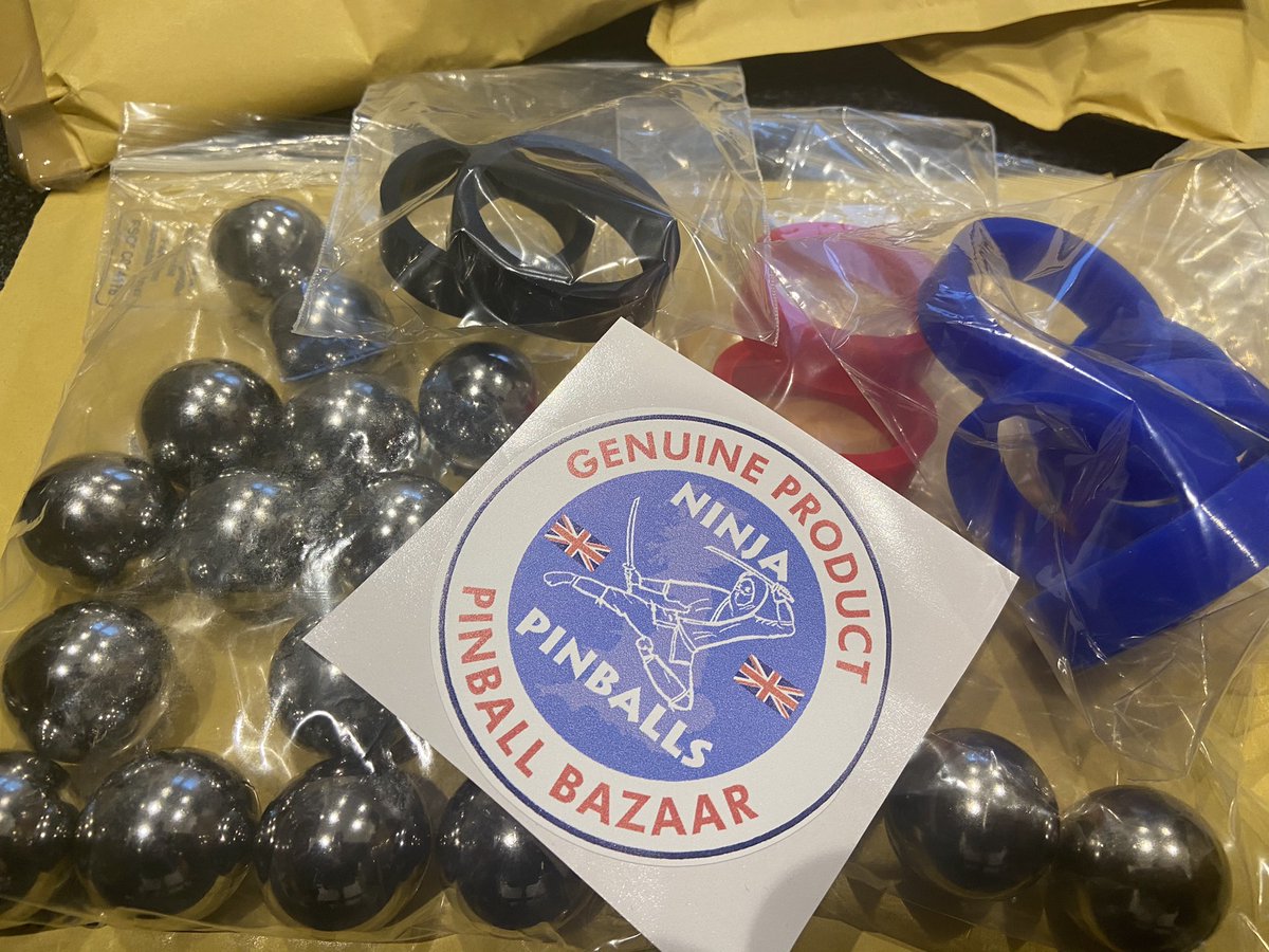 pinballbazaar's tweet image. Santa is keeping busy at the #pinball bazaar right up until Christmas Day, lots of products in stock and even more to browse and preorder at pinballbazaar.co.uk #pinballmachine