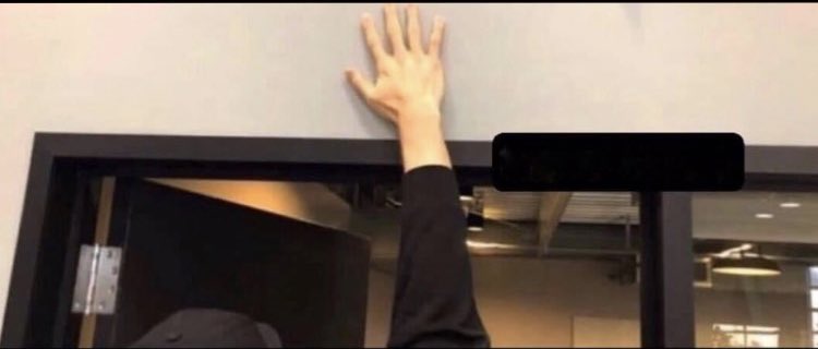 محد
أنا بدون سبب 🚶‍♂️