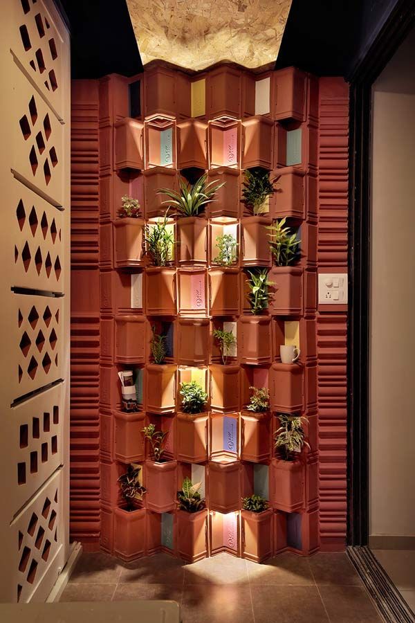 Gharpedia's tweet photo. Awesome Vertical Gardening for a Balcony!
Designer - Manoj Patel Design Studio, Vadodara
Reach out π https://t.co/DoXy3HYV2B or email us @ https://t.co/Cnj9jycIvU
#BestHomeDesigns #gharpedia #balcony #balconydesigns https://t.co/YltMgyBQIf