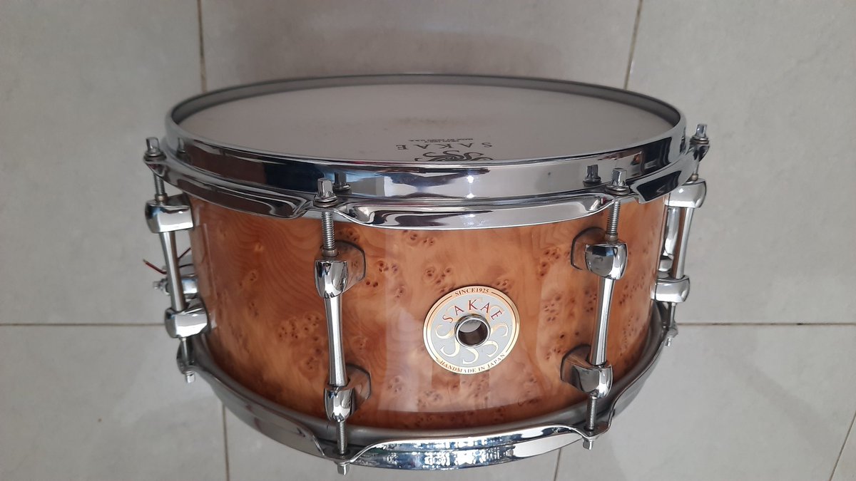riska_andy's tweet photo. #WTS snare Sakae Mappa Bubinga 13X6 full part ori head atas &amp; bawah jg msh bawaan CP: 081232070887 @DrumBagus https://t.co/Awg2IGePf6