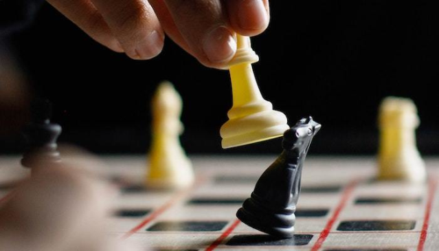 What do #piracy and chess have in common? At the Content Protection Summit, <a href="/Akamai/">Akamai Technologies</a>'s Mark Barron shares approaches to tackling content piracy. <a href="/CDSAonline/">CDSAonline</a> @MESAlliance bit.ly/38rqEee