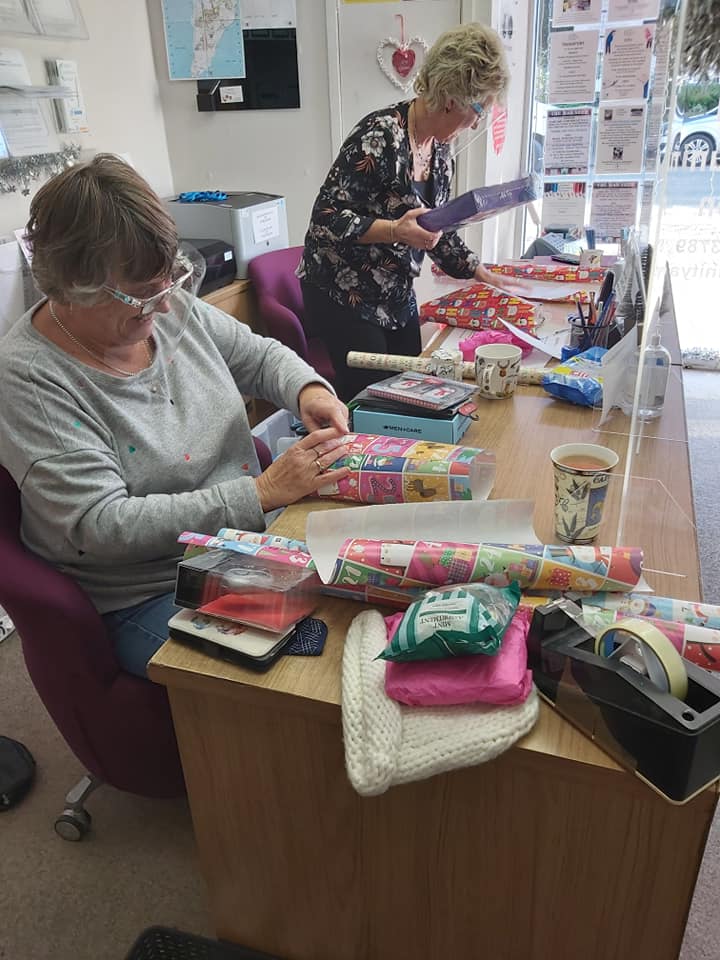 ICA_PortlandUK's tweet image. It's been a busy few weeks for the @ICA_PortlandUK volunteers who've wrapped and delivered #ChristmasGifts to our older residents who will be alone this #FestiveSeason.

Thanks to those who've donated to help us put together all the fantastic presents!

@TNLComFund @DorsetComFnd