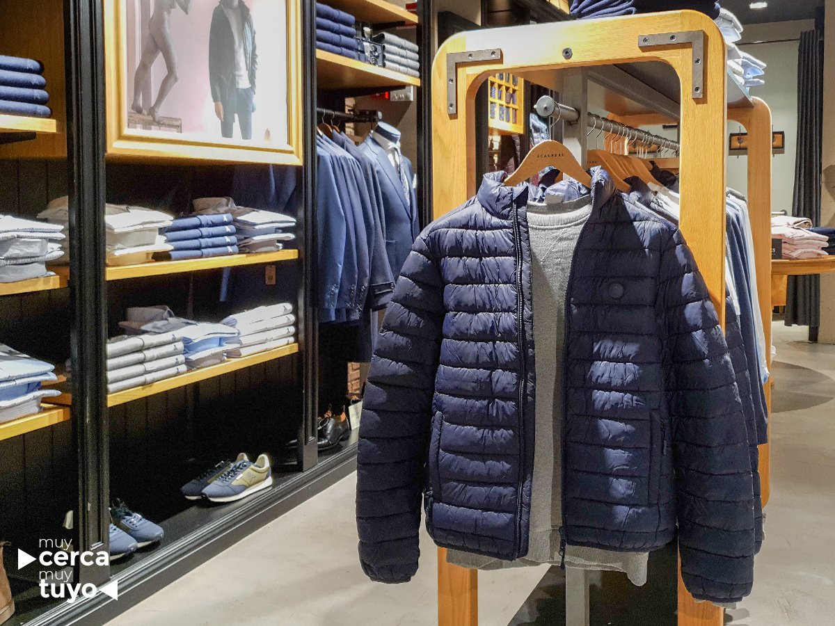 ¡Encuentra el regalo perfecto para estas Navidades en Cool The Sack! Un espacio innovador, pensado para ofrecerte las últimas tendencias de tus marcas favoritas tanto en textil como en complementos.

#Castellana200  #CCCastellana200 #coolthesack