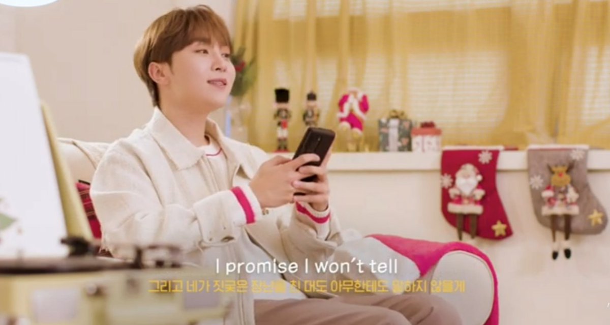 xuminghaoney's tweet photo. uhm excuse me, mr. boo seungkwan !!! how could you ???
@(*;%-%/)@/@/%+*:#)@/+₹:*;"?/

#TextMeMerryChristmas 
#세븐틴 @pledis_17 https://t.co/AR0VqbsHCL