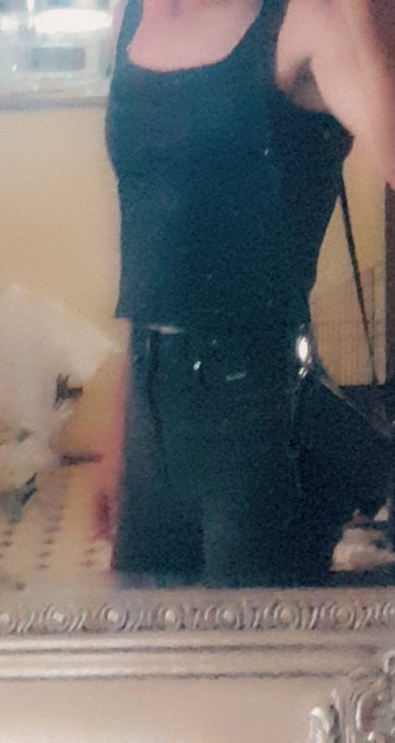 🌈im transgender hope someone would help but donating me some money to help me raise money for srs surgery<a href="/tag/newprofilepic"class="tags"><span>#newprofilepic</span></a>