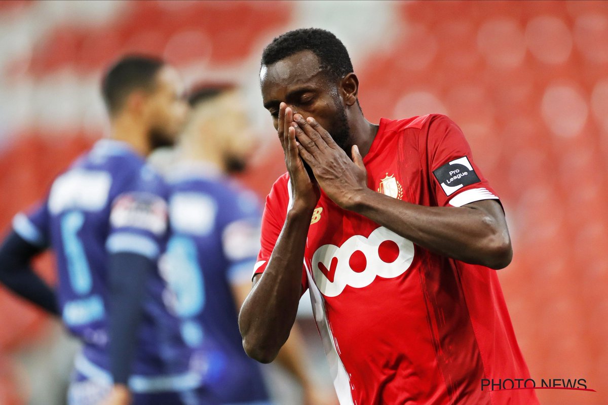Standard_RSCL's tweet photo. 📸 | Standard de Liège 🆚 Royal Excel Mouscron ⚽

#STAMOU #JPL #COYR 🔴⚪ https://t.co/Z2pUb8Tnf3