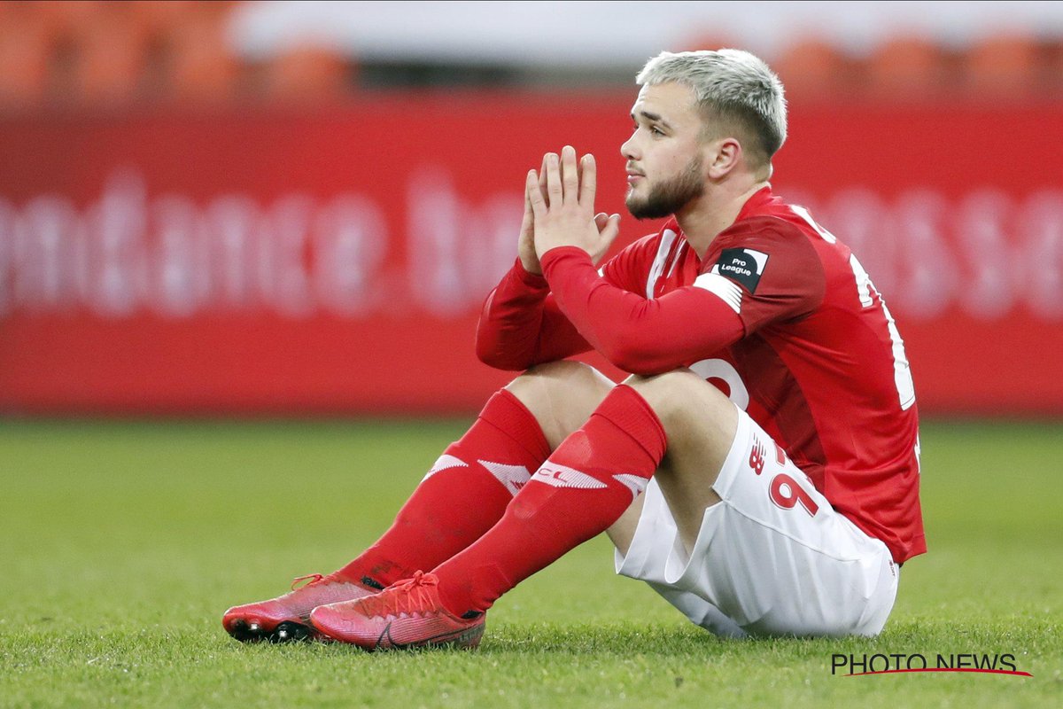 Standard_RSCL's tweet photo. 📸 | Standard de Liège 🆚 Royal Excel Mouscron ⚽

#STAMOU #JPL #COYR 🔴⚪ https://t.co/Z2pUb8Tnf3
