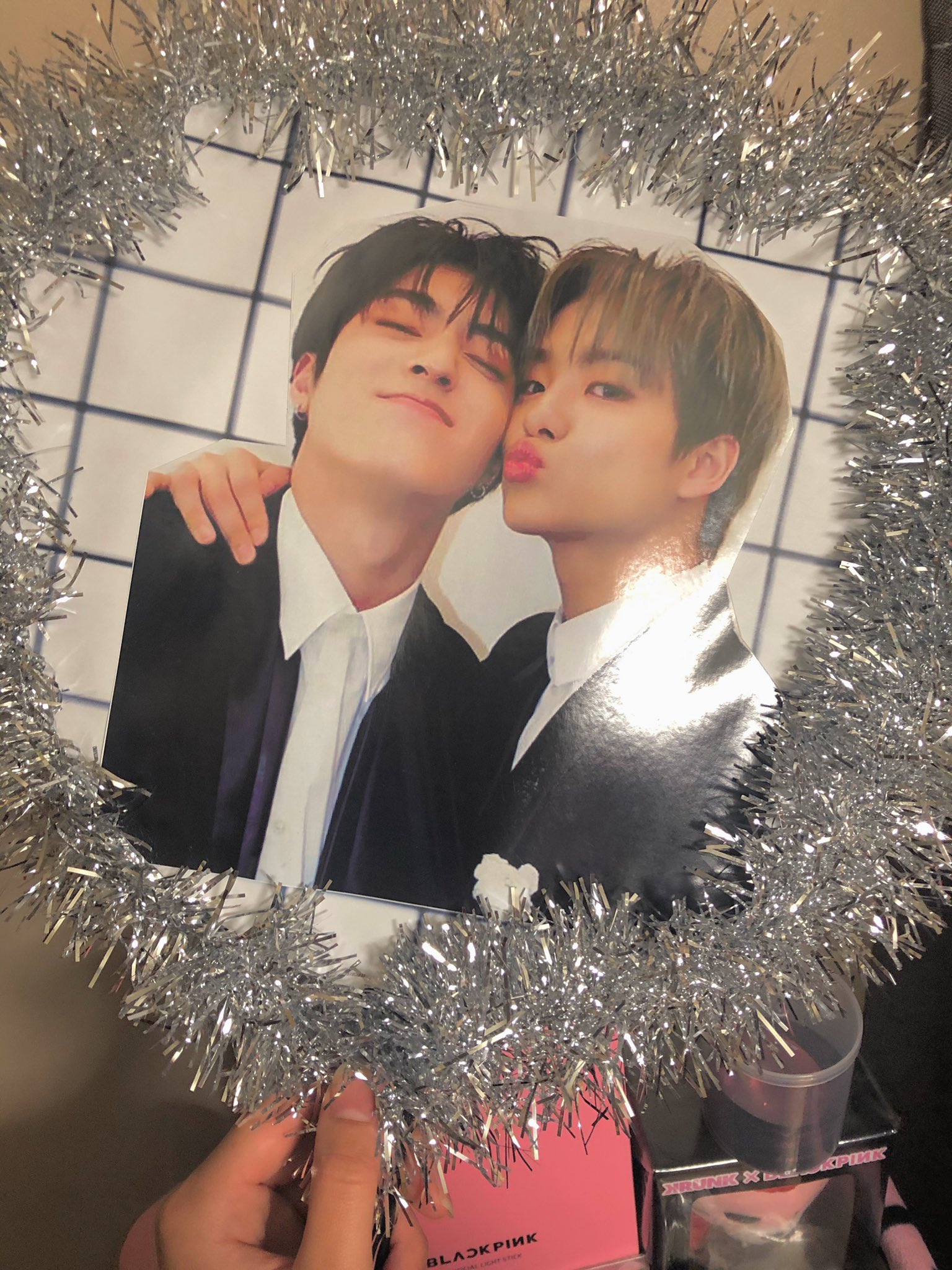 あいり 明日のクラスマッチ応援グッズ友達と作ったんだけど時間なくて結構テキトーになった 写真も迷いに迷ってこの写真 Treasure Yedam Haruto Jihoon Treasuremembers Ygtreasuremaker T Co Vmd3ehxvof