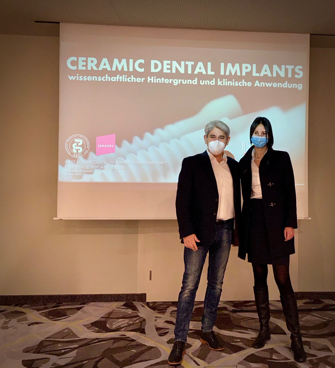 ZERAMEX's tweet photo. Die letzte Veranstatung dieses Jahres, organisiert und durchgeführt von #ASIO. Das Thema war: Ceramic Dental Implants. Es wurden interessante 5-Jahres Studien gezeigt und rege über Beispiele aus dem Alltag diskutiert. Was ist unser Fazit daraus? #Zirkon ist schon sehr weit 🔝 https://t.co/ccYg2Xk78I