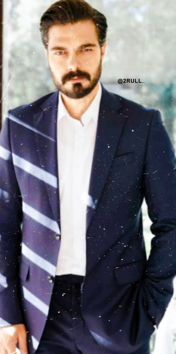2rull_'s tweet photo. لا اله الا الله ماشاءالله تبارك الله سبحان الله ييرببببي ياجماله شنو هذا 😭😭😭😭😭😭😭🖤🖤🖤

#sehyam ٠ #Emanet https://t.co/b1TLZUbcSo