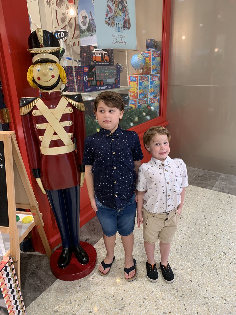 Now more than ever remember the magic of Christmas <a href="/gazlindsay/">Gary Lindsay</a> <a href="/suki3/">stacey</a>