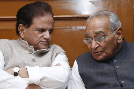 Both  #AhmedPatel and  #MotilalVora are deadThe two money managers of Congress Both looted and stashed millions of public money abroadBoth worked in sync by rooting for Priyanka and Rahul to keep the balance and ensuring that Sonia keeps power since it served their interests