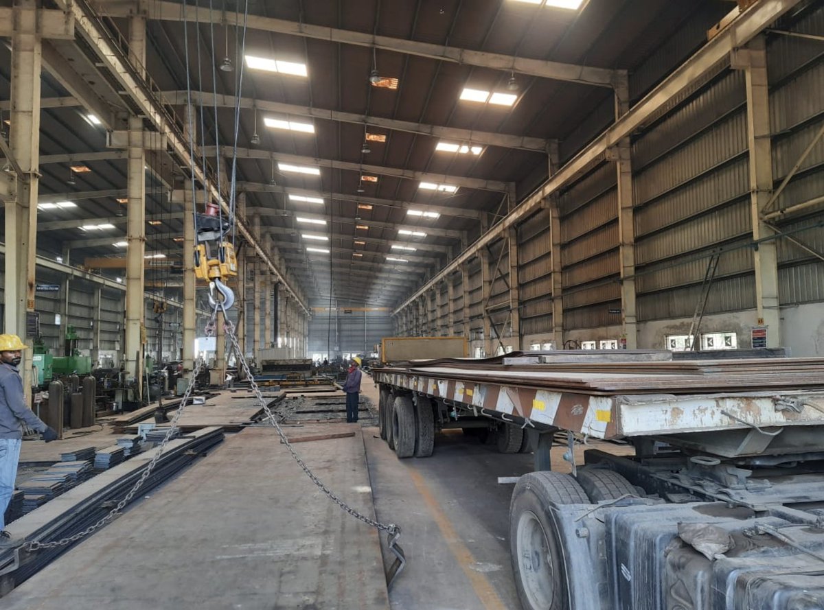 VoltaGreens's tweet photo. Here's a glimpse into our vast manufacturing facility at Volta Green Structures, a pioneer in steel construction, having completed over 100 projects successfully across the globe.
#PreFabricatedBuildings #ModularSteelConstruction #LGSF #MadeInIndia #SwitchToSteel https://t.co/iDc2UbOnn1