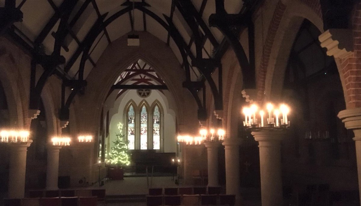 Festive lighting for our Carols by Candlelight in #Ware - watch from last night on YouTube youtu.be/UWpUgCnDMDE A message of #hope, virtual choirs, the re-telling of the #Christmas story, #candles and #lights, and even aerial footage of our lovely town. #ComfortAndJoy