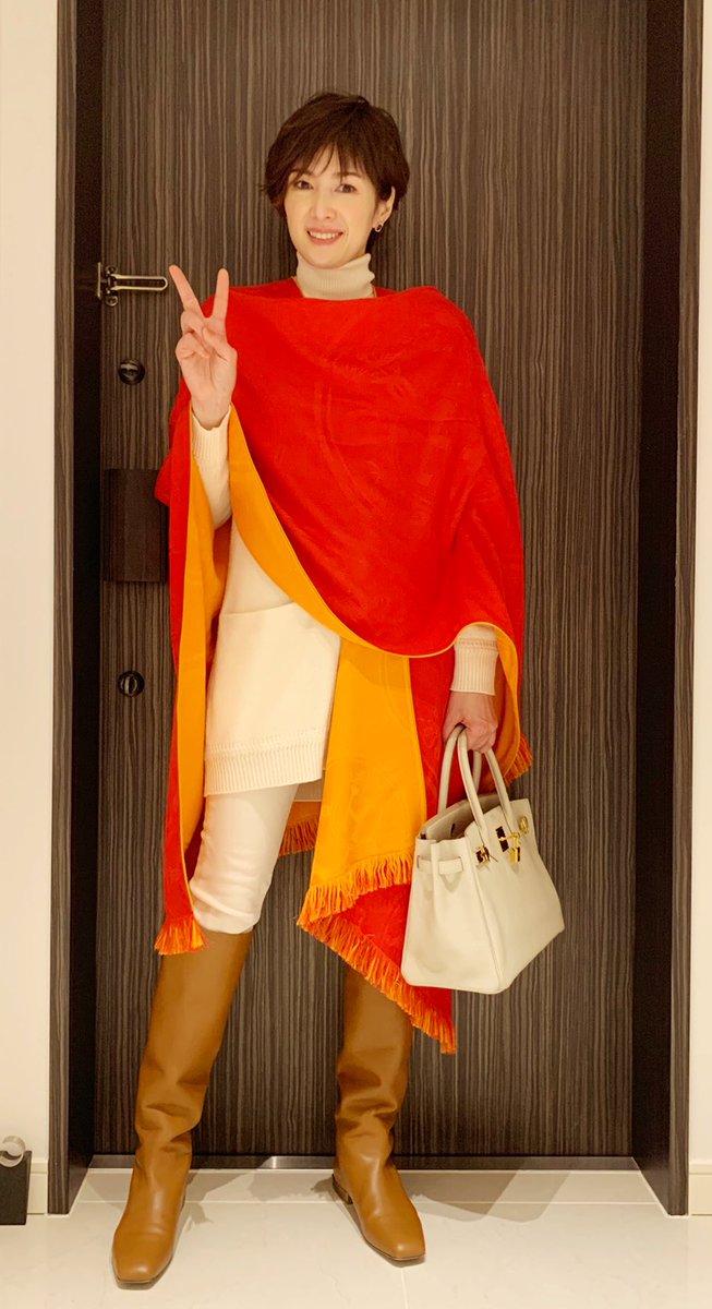 吉瀬美智子 今日は広告撮影でした 最近は明るい色に惹かれます