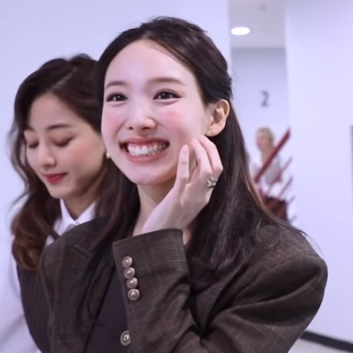 the neekies (nayeon's cheekies) — a necessary thread